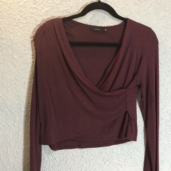 ARITZIA Talula Long Sleeve Wrap Crop Top - Picture 3 of 7